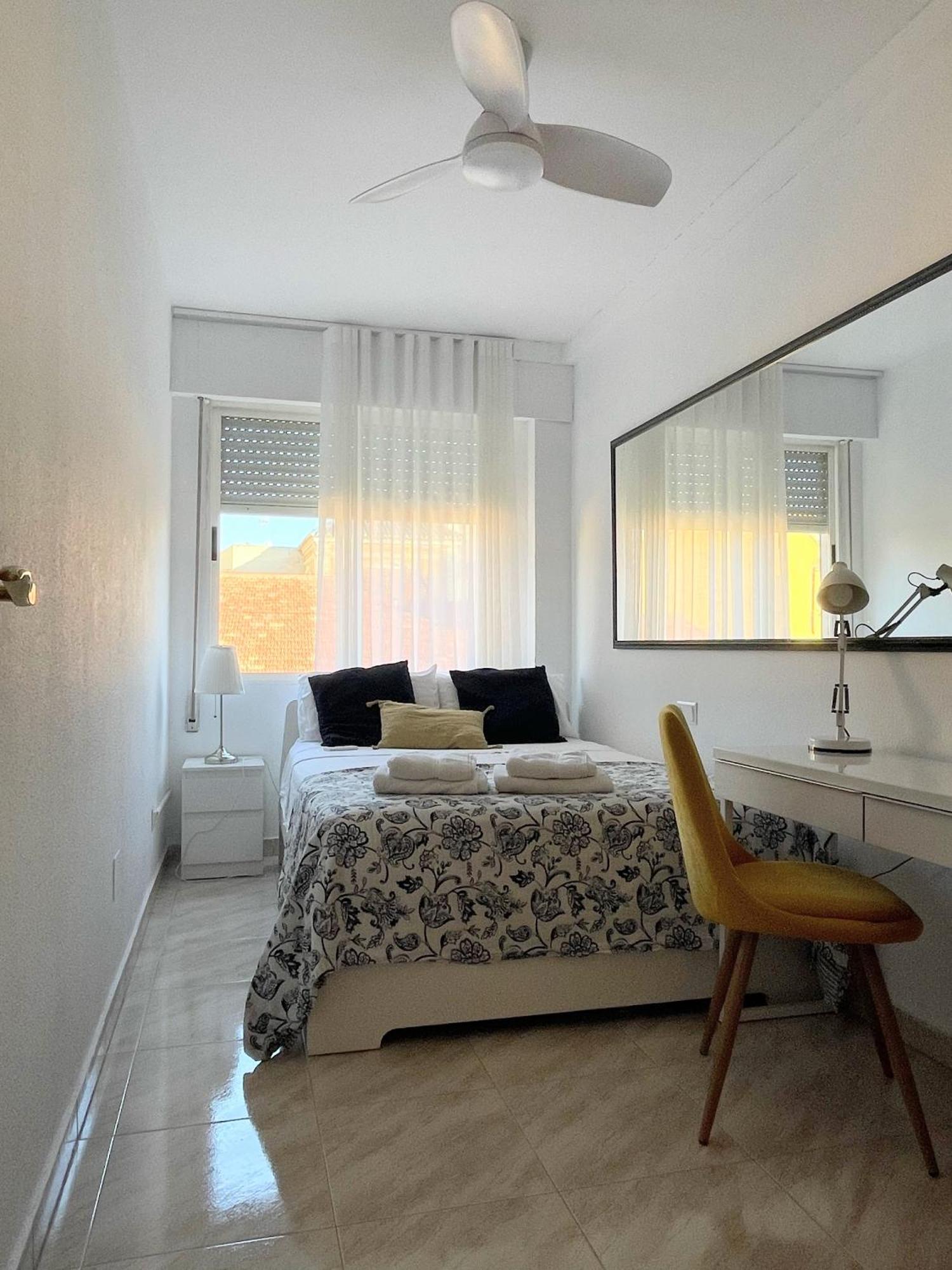Centrico Vara De Rey Apartment *